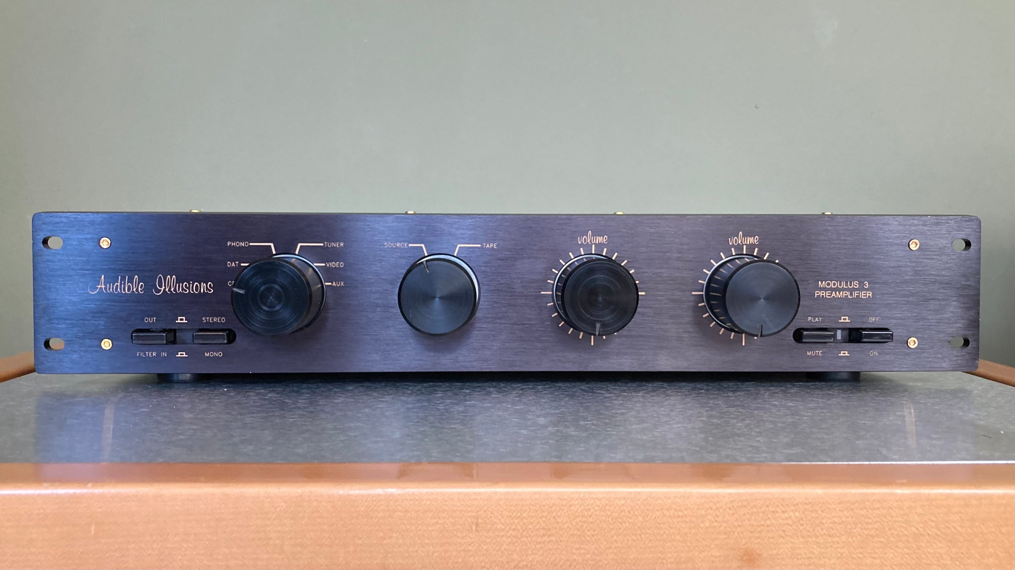 Audible Illusions Modulus 3A Pre-Owned – Audio Connection